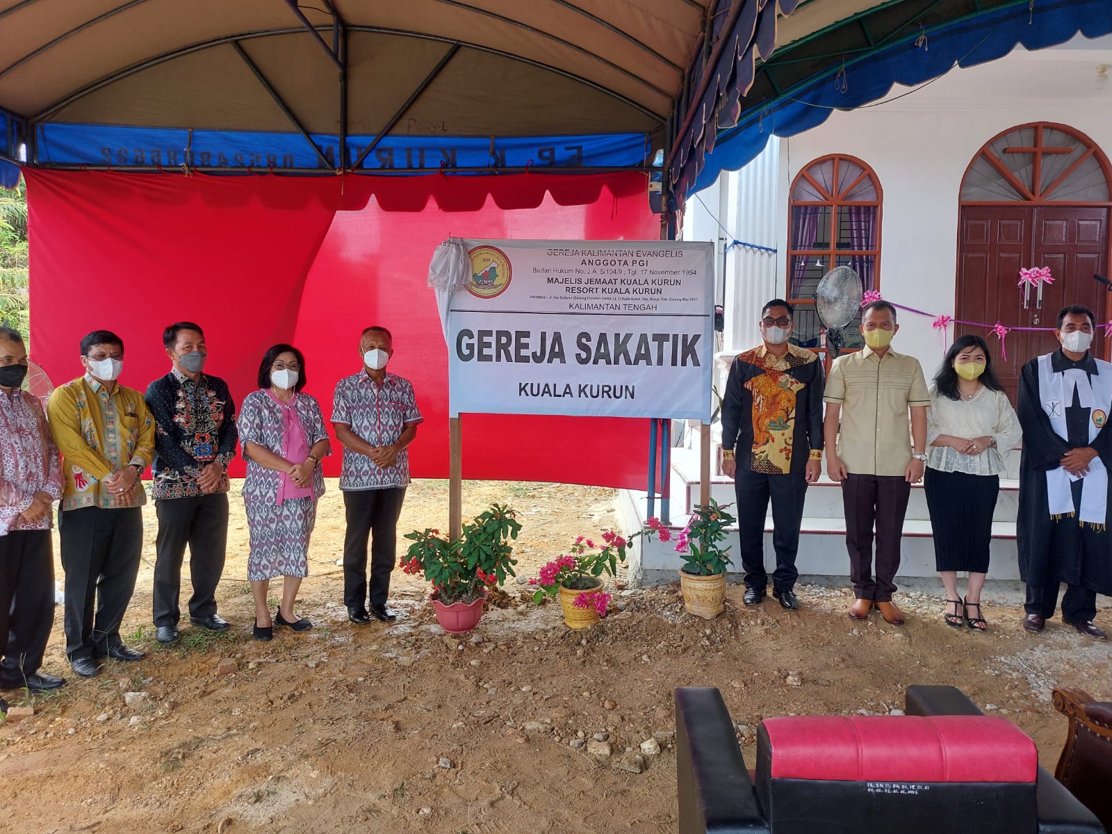 Bupati Gumas Resmikan Gedung Gereja Sakatik Jemaat GKE Kuala Kurun