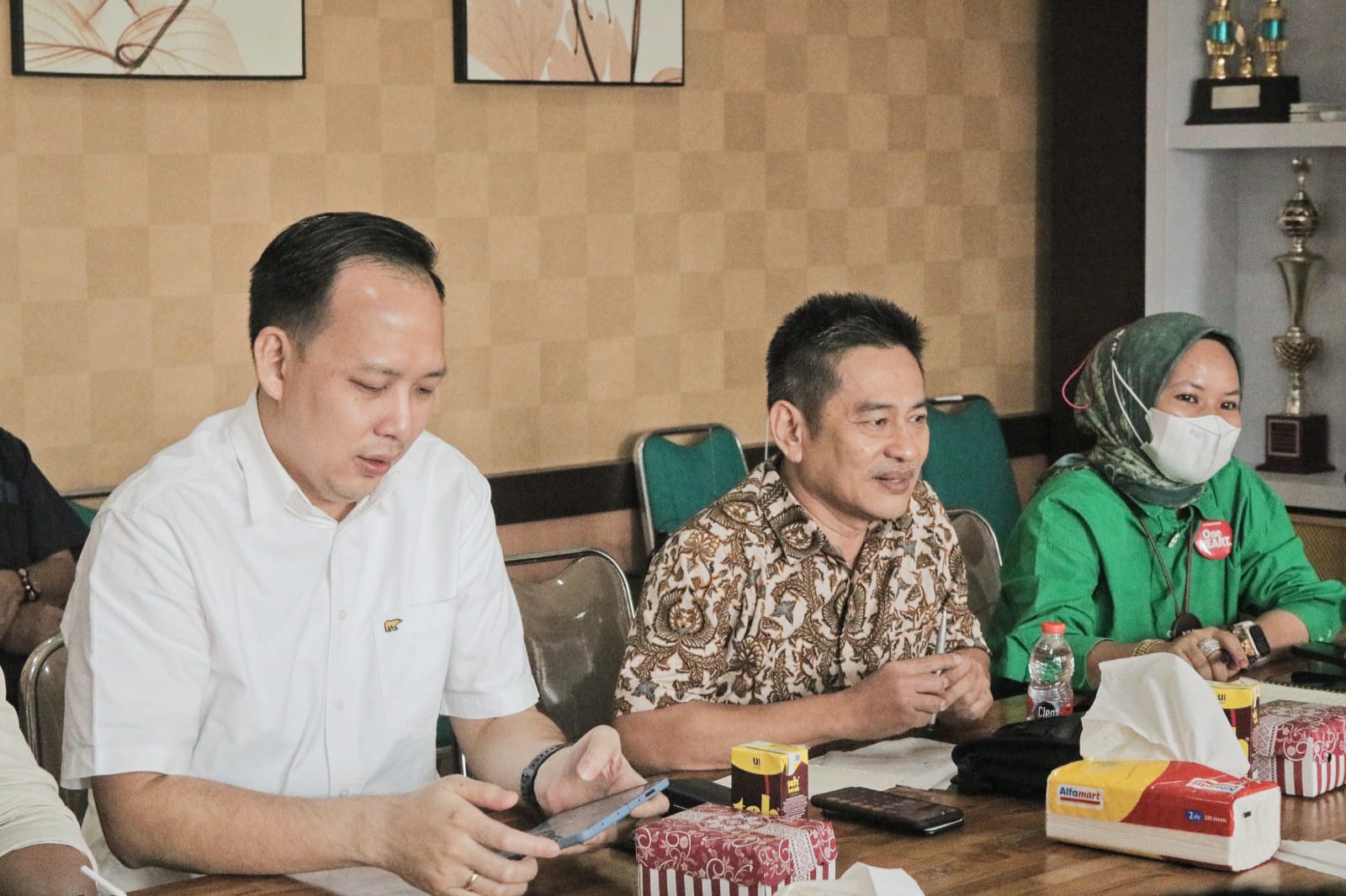 Bapenda Sosialisasikan UU No 1 Tahun 2022 dan Perpres No 35 Tahun 2023 bersama Paguyuban Dealer