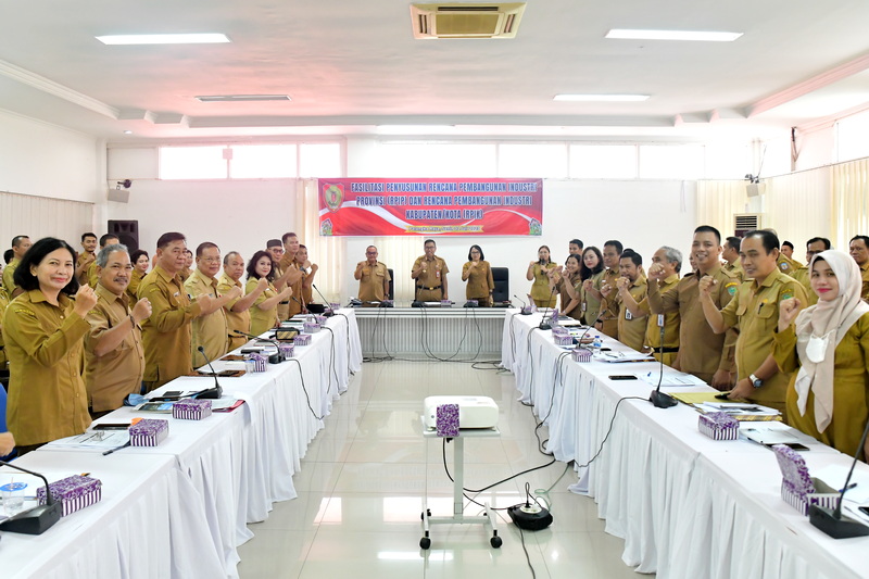 Kepala Bappedalitbang Prov. Kalteng Leonard S. Ampung : Sektor Industri di Kalteng Menjadi Salah Satu Motor Penggerak Pembangunan Ekonomi