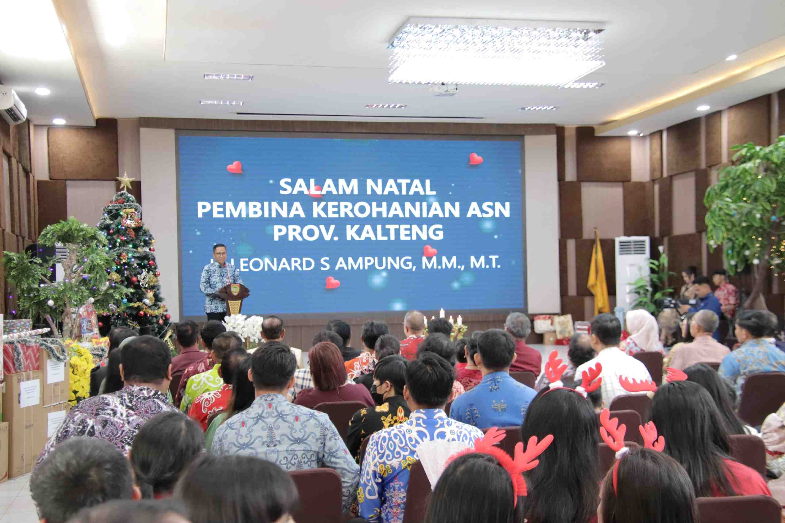 Dinas PMD Prov. Kalteng Gelar Ibadah dan Perayaan Natal Tahun 2024