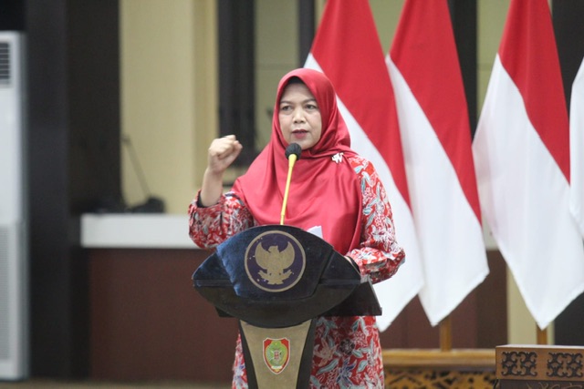 Plh. Sekda Sri Widanarni Hadiri Pelantikan DPW Forum Silaturahmi Doktor Indonesia (FORSILADI) Prov. Kalteng Periode 2024-2029