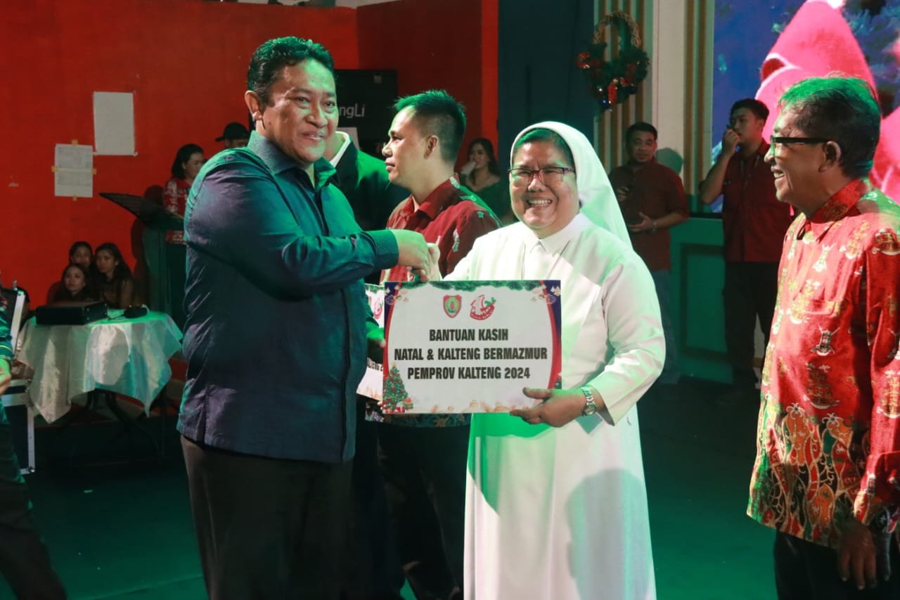 Wagub Kalteng Edy Pratowo Hadiri Perayaan Natal Pemerintah Provinsi Kalteng Tahun 2024