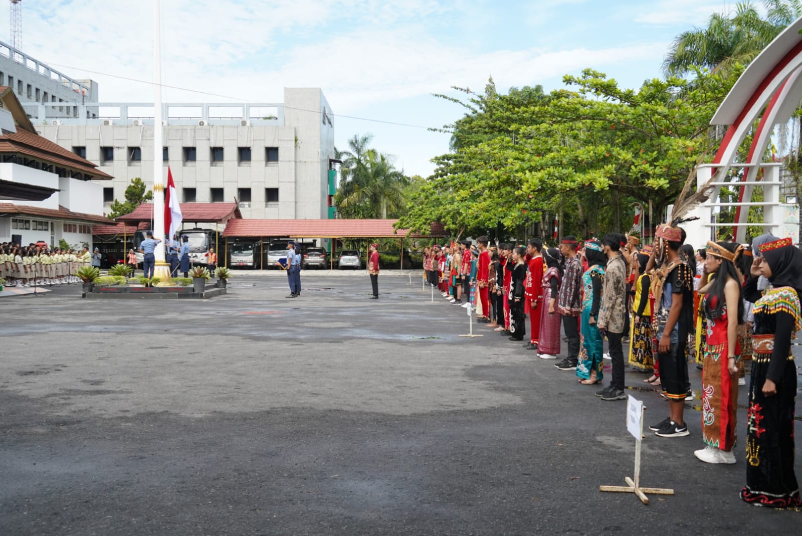 Wagub Kalteng Edy Pratowo Pimpin Upacara Bendera Peringatan Hari pendidikan Nasional Tahun 2023