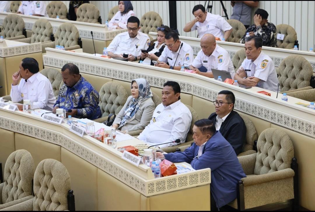 Wagub Kalteng Edy Pratowo Hadiri Rapat Kerja dan RDP Dengan Komisi II DPR RI
