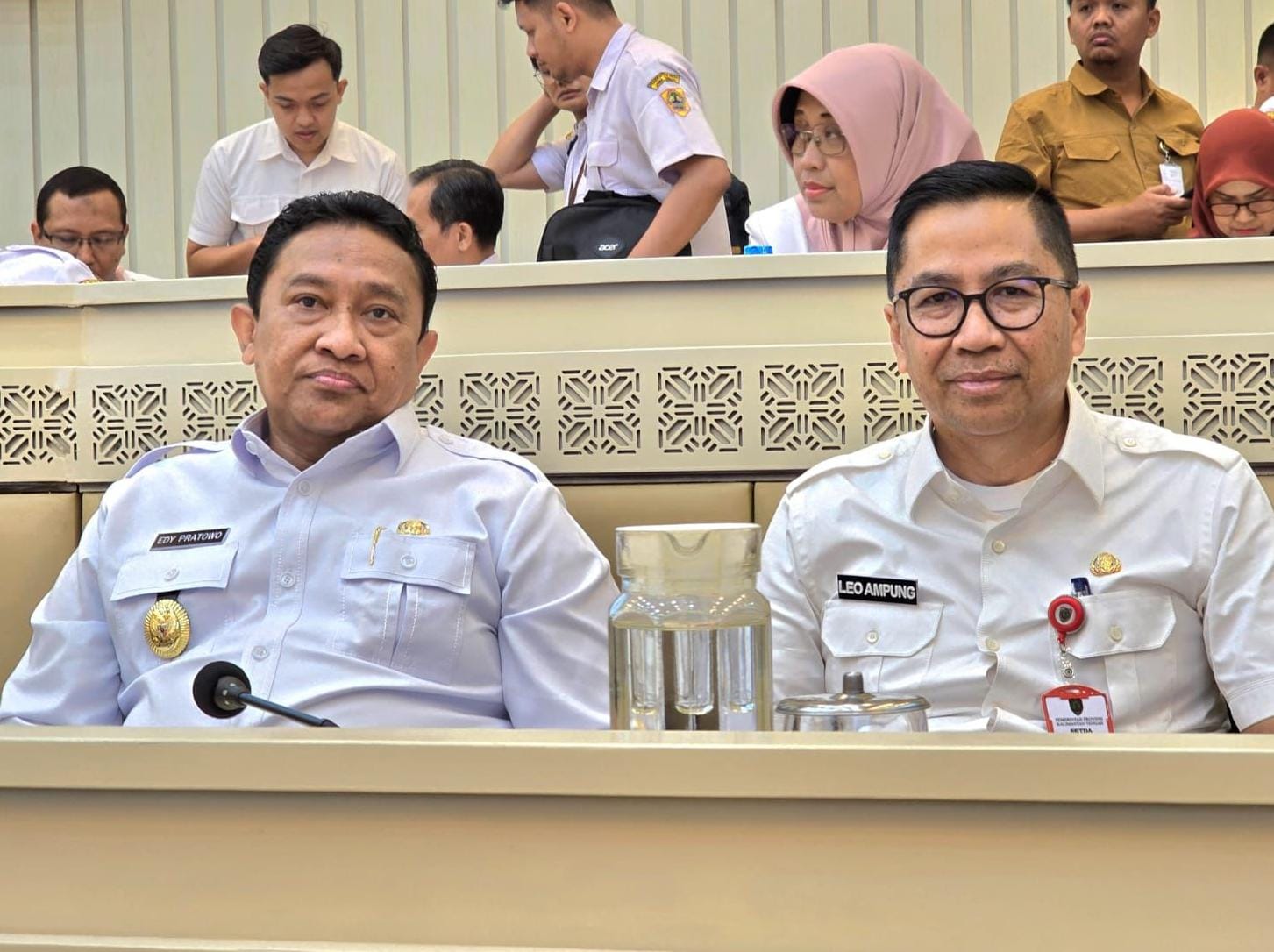 Plt Sekda Kalteng Leonard S Ampung dampingi Wagub Kalteng Hadiri Rapat Kerja Serta RDP Dengan Komisi II DPR RI