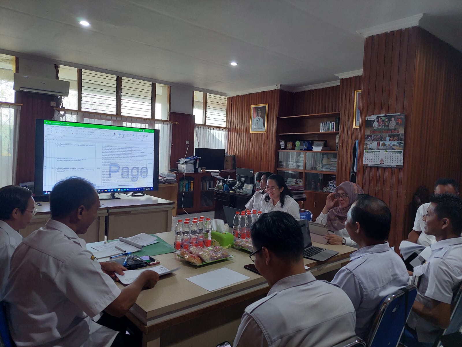 Dispursip Kalteng Bersama Tim Pendamping Pembangunan Zona Integritas dari Inspektorat Daerah Prov. Kalteng Lakukan Monev Triwulan I Tahun 2025