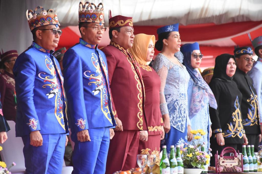 Kepala Dinas Perpustakaan dan Arsip Nunu Andriani Hadiri Upacara Peringatan HUT ke 21 Kabupaten Murung Raya