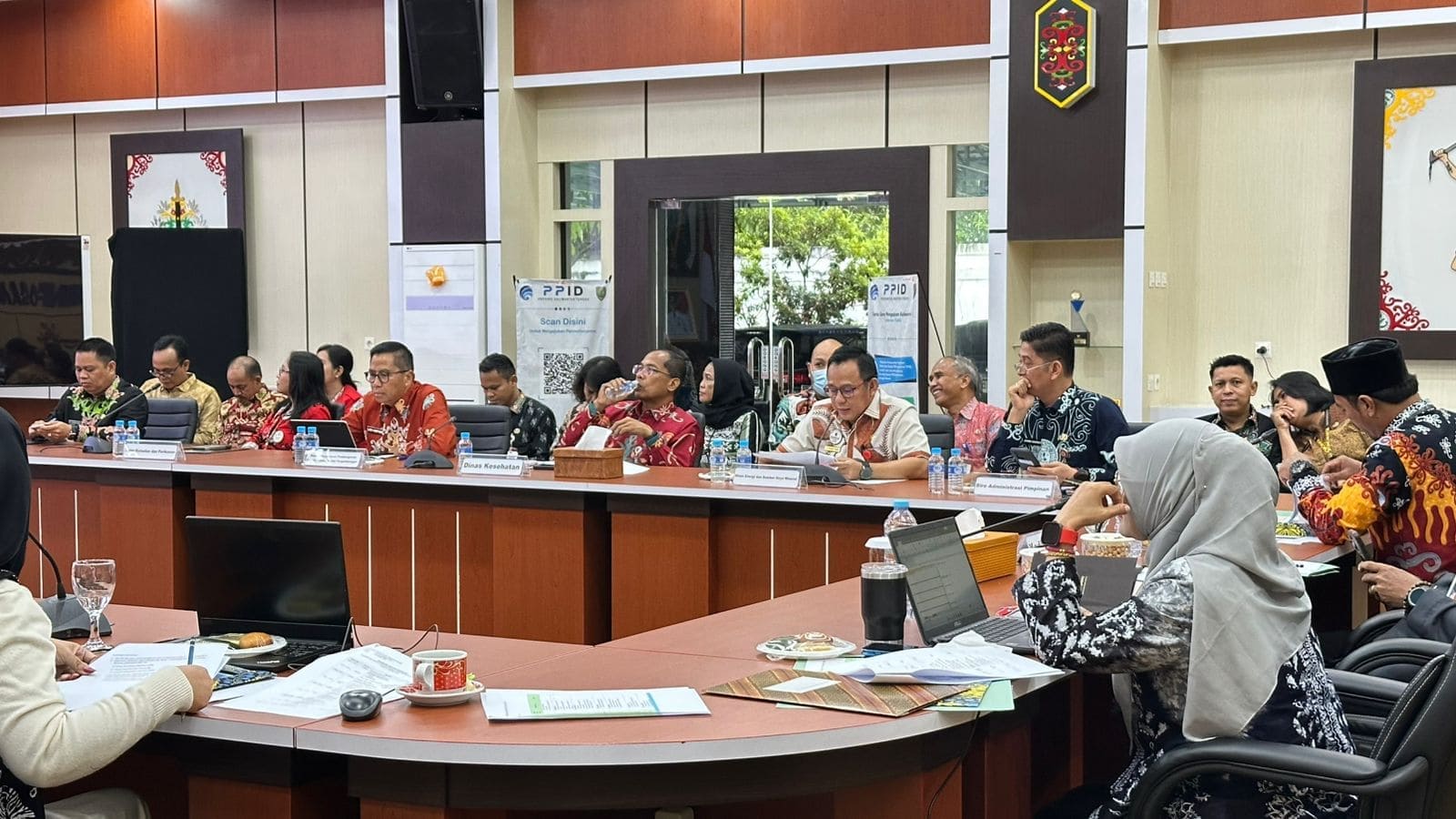 Dinas ESDM Ikuti Tahapan Presentasi Dalam Monitoring dan Evaluasi Keterbukaan Informasi Publik