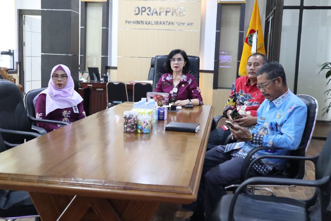 Kepala DP3APPKB Linae Victoria Aden Hadir Rakor Sinergitas Kemen PPPA Bersama Dinas PPA Provinsi se-Indonesia