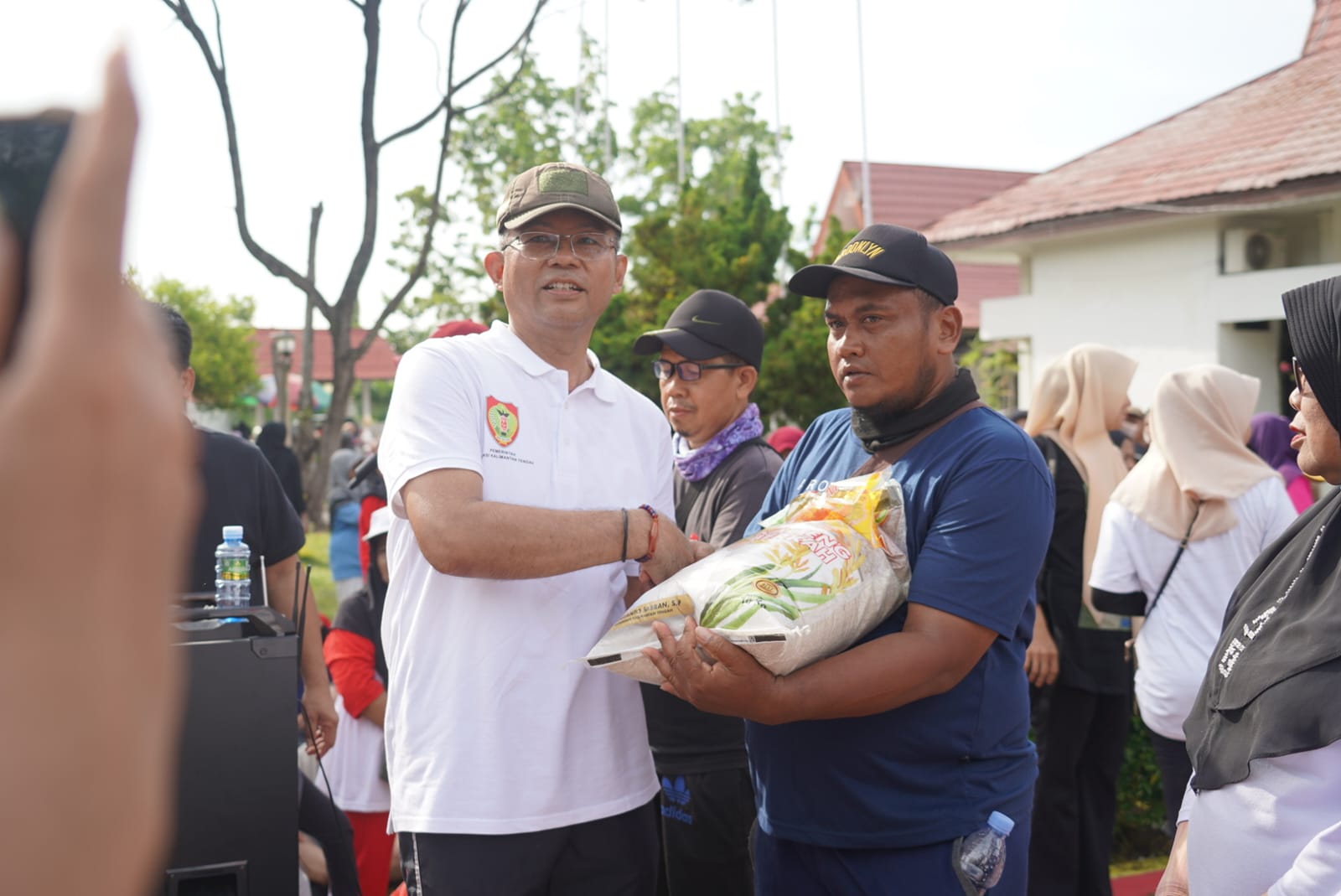 Pemprov Kalteng Melalui Dinas Koperasi dan UKM Gelar Senam Bersama Pelaku UMKM