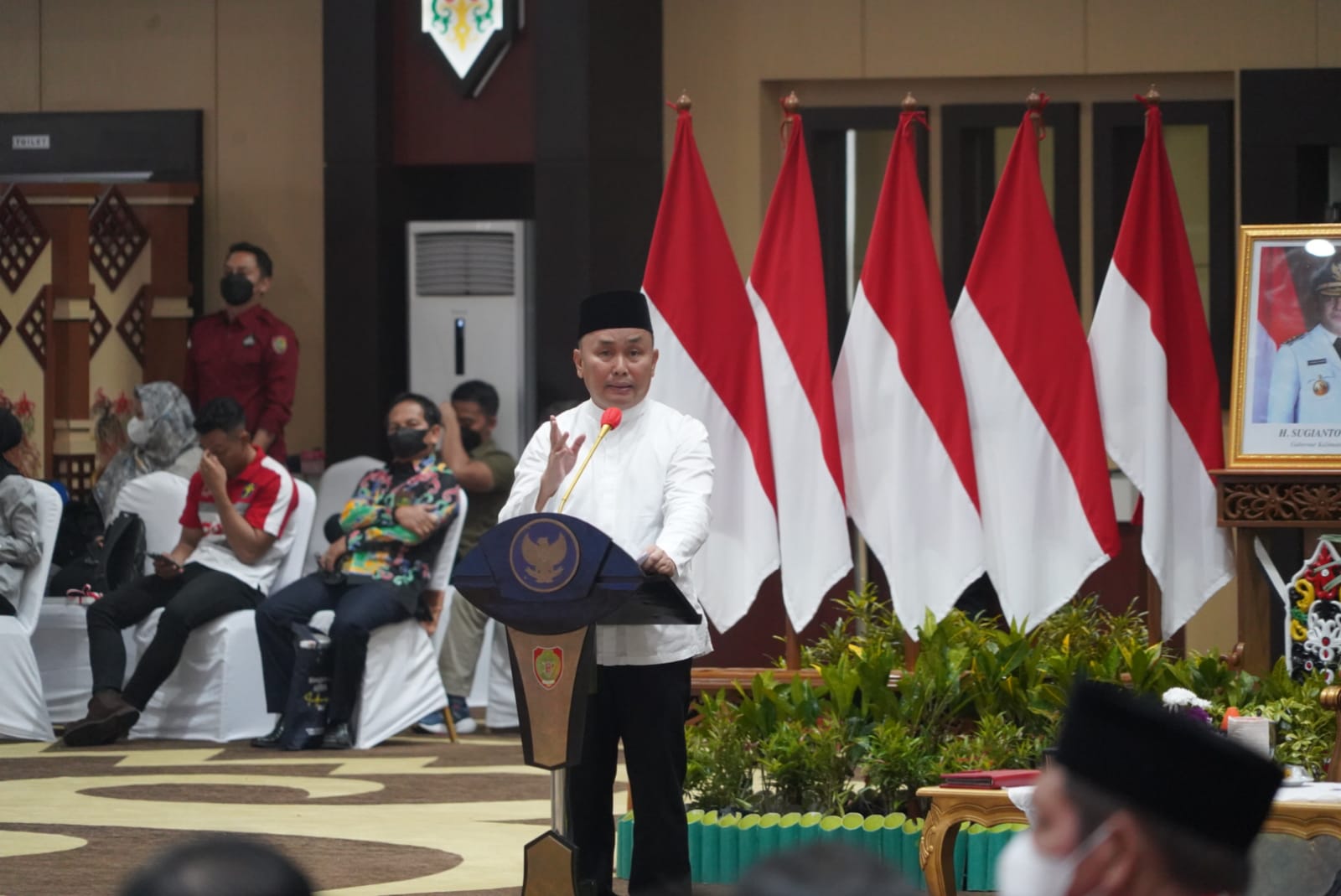 Gubernur Kalteng Serahkan DIPA Dan Buku Daftar Alokasi TKD Tahun Anggaran 2023 Di Prov. Kalteng