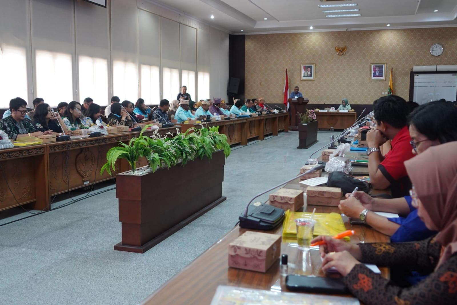 Plt Sekda Prov Kalteng M. Katma F. Dirun Buka Sosialisasi Tentang Pendidikan Pancasila dan Wawasan Kebangsaan