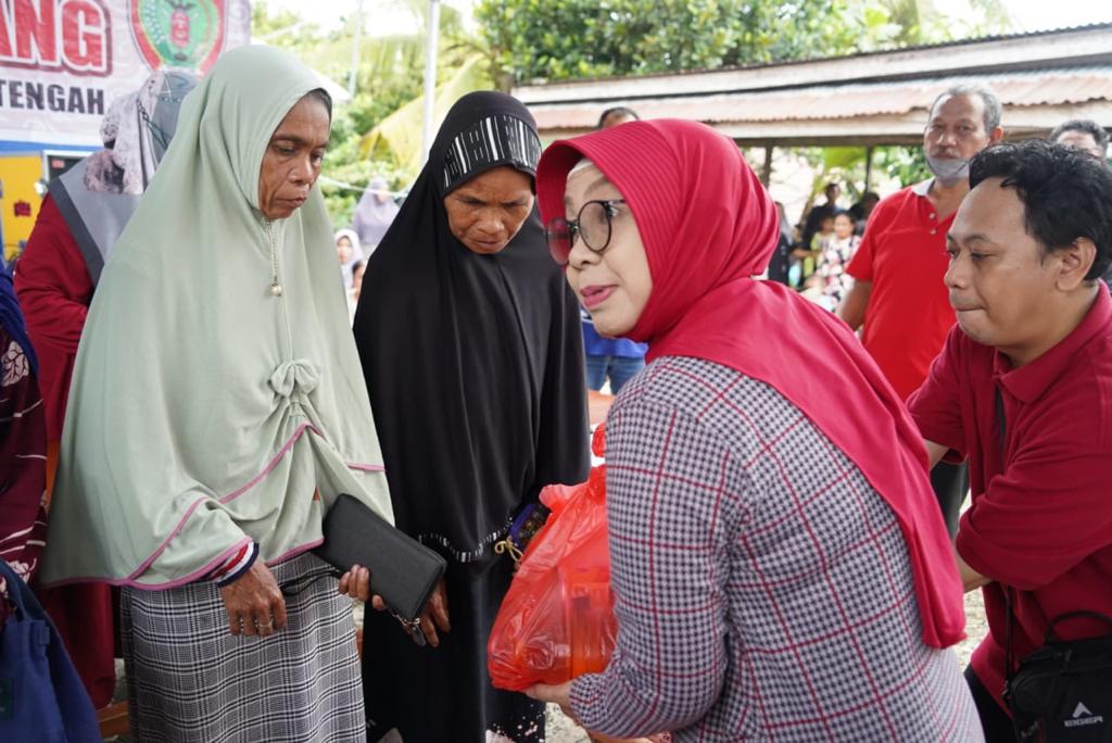 Kadiskominfosantik Prov. Kalteng Agus Siswadi : Gelar Pasar Penyeimbang Untuk Mempertahankan Daya Beli Masyarakat