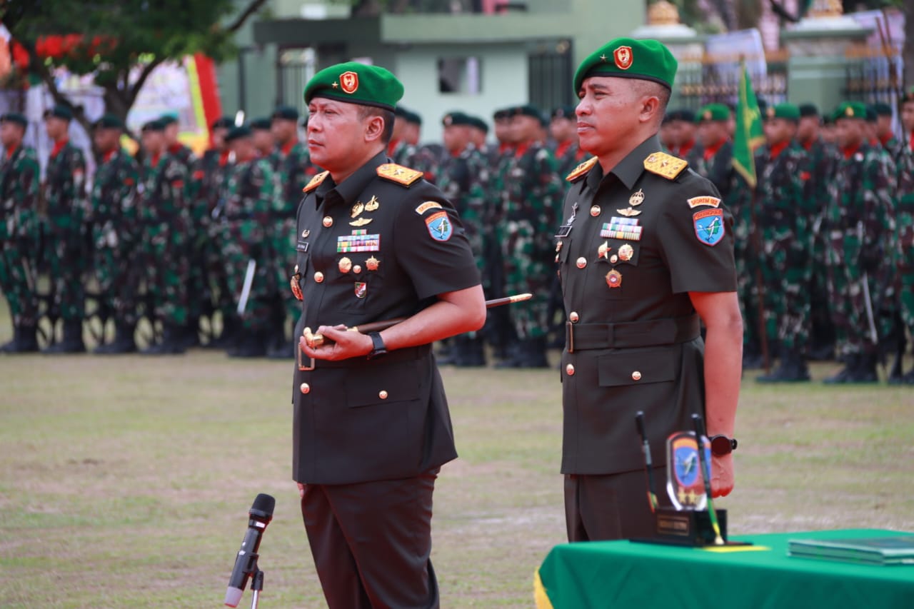 Gubernur Sugianto Sabran Hadiri Pisah Sambut Danrem/ 102 PJG