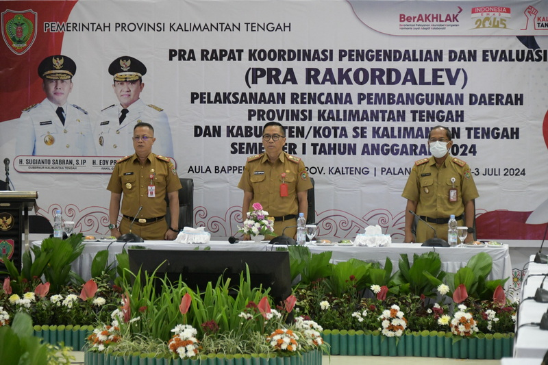 Kepala Bappedalitbang Leonard S. Ampung Buka Pra Rakordalev Pelaksanaan Rencana Pembangunan Daerah Prov. Kalteng dan Kab/Kota se Kalteng