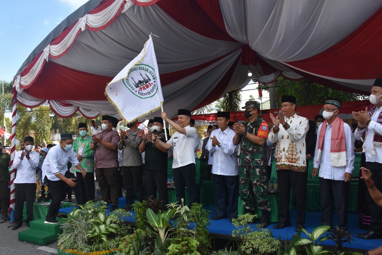 Bupati Kapuas Lepas Peserta Pawai Dalam Rangka Meriahkan Tahun Baru Islam