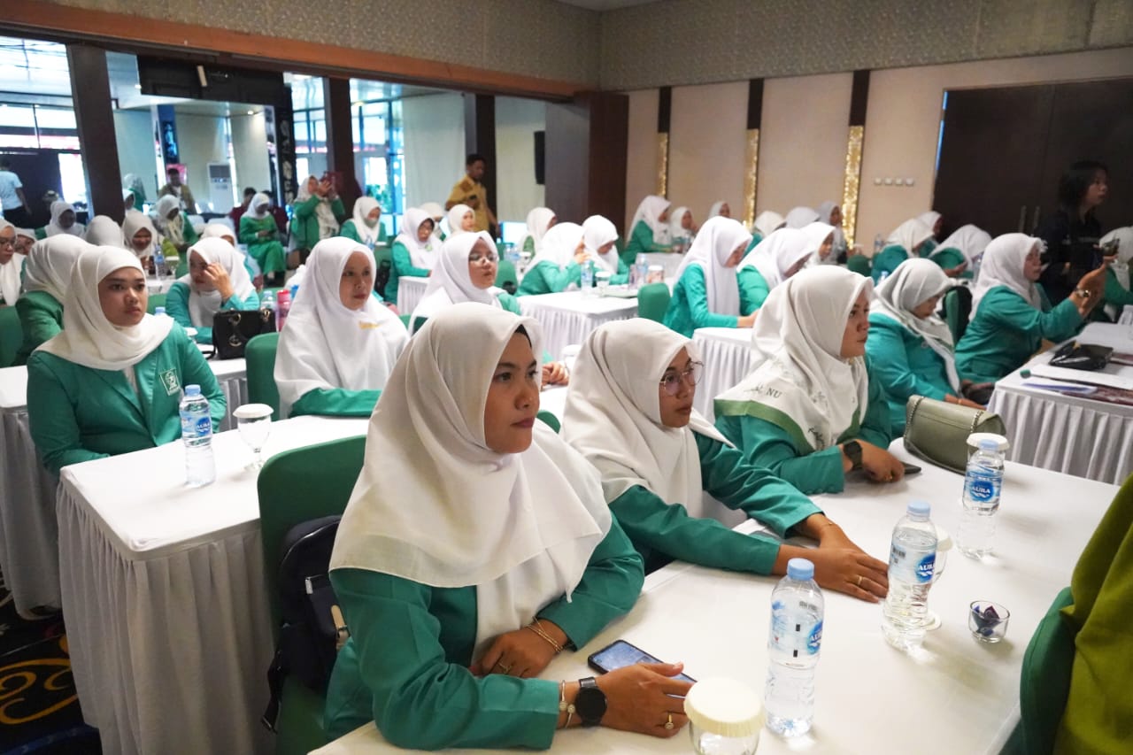 Sekda Nuryakin Buka Latihan Kader Dasar (LKD) Fatayat Nahdlatul Ulama (NU) Kalteng 2024