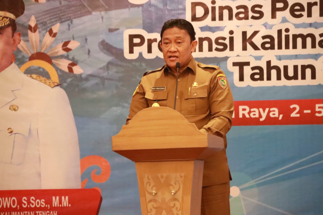 Wagub Edy Pratowo Buka Bimtek Peningkatan Kapasitas Tim Pendataan Perkebunan Sawit Rakyat