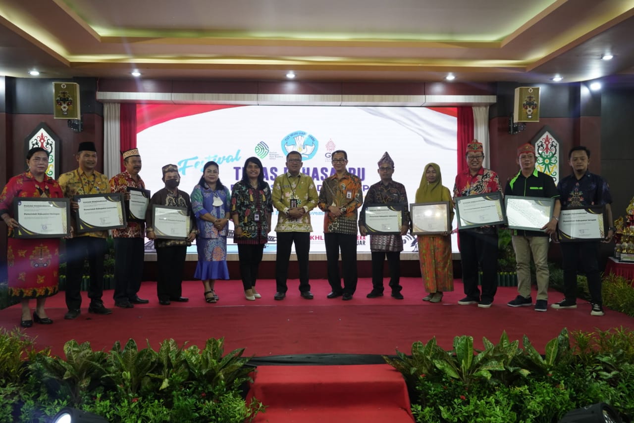 Asisten Pemkesra Buka Kegiatan Festival Tunas Bahasa Ibu Tingkat Provinsi Kalteng