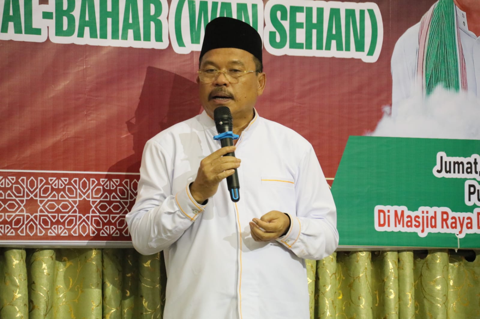 Sekda Prov. Kalteng H. Nuryakin Ikuti Tabligh Akbar Malam Penuh Keberkahan