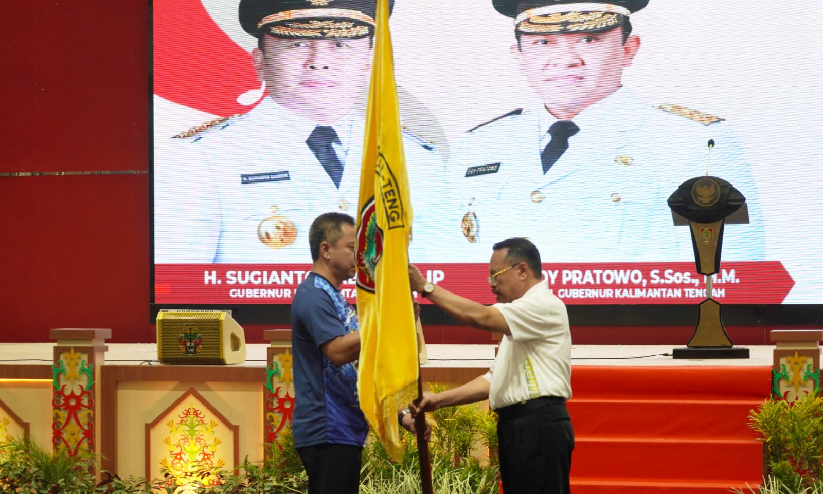 Sekda Prov. Kalteng Nuryakin Lepas Kontingen Pekan Seni Paduan Suara Gerejawi (Perparawi) KORPRI Prov. Kalteng