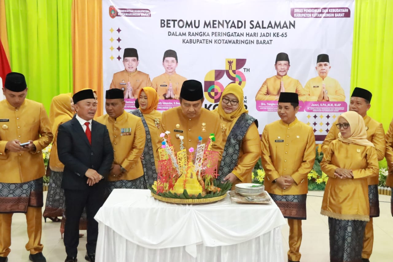 Gubernur Kalteng Sugianto Sabran Hadiri Acara Ramah Tamah Dalam Rangka Peringatan Hari Jadi ke-65 Kabupaten Kotawaringin Barat