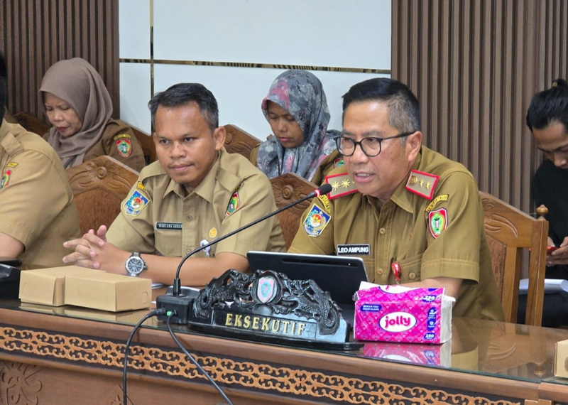 Kepala Bapperida Prov. Kalteng Leonard S. Ampung Hadiri RDP Bersama Komisi IV DPRD Provinsi Kalteng