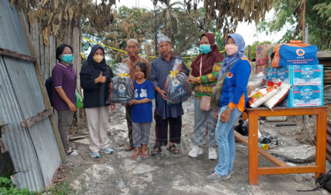 Pemkab Kobar Melalui BPBD Beri Bantuan Kepada Korban Bencana Kebakaran