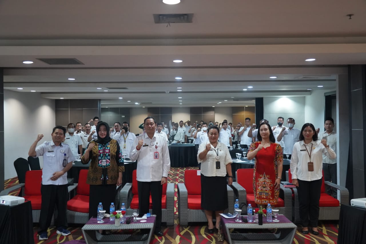 Sahli Yuas Elko Buka Rapat Inisiasi Kerja Sama Daerah dan Rapat Peningkatan Daya Saing dan Ekonomi