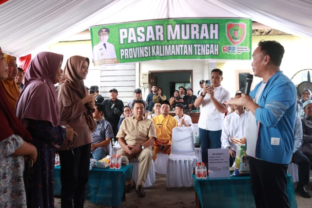 Pemprov Kalteng Bagikan 6000 Paket Sembako pada Pasar Murah