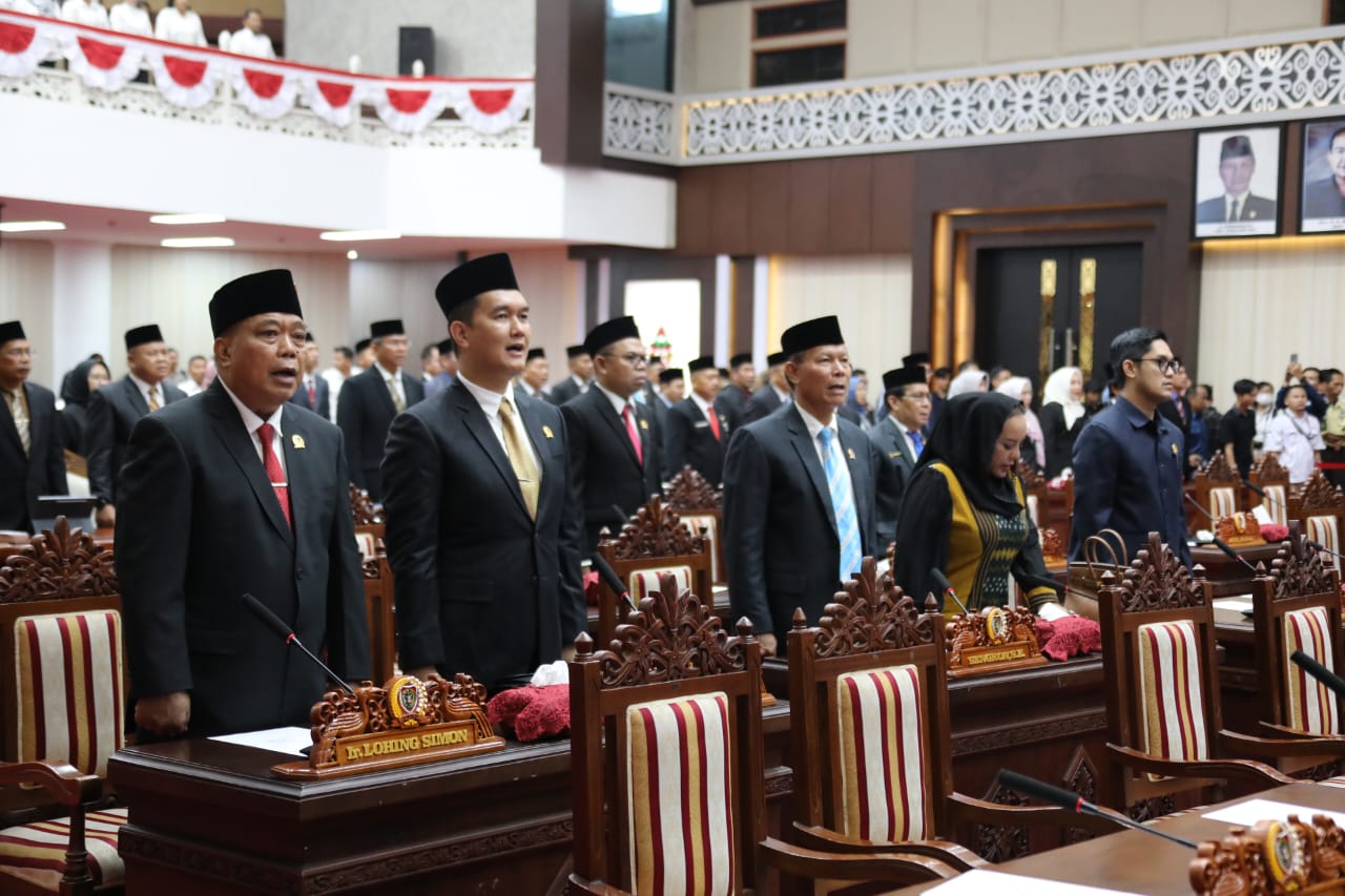 Gubernur Kalteng Agustiar Sabran Hadiri Rapur Ke-4 Masa Persidangan II Tahun Sidang 2025