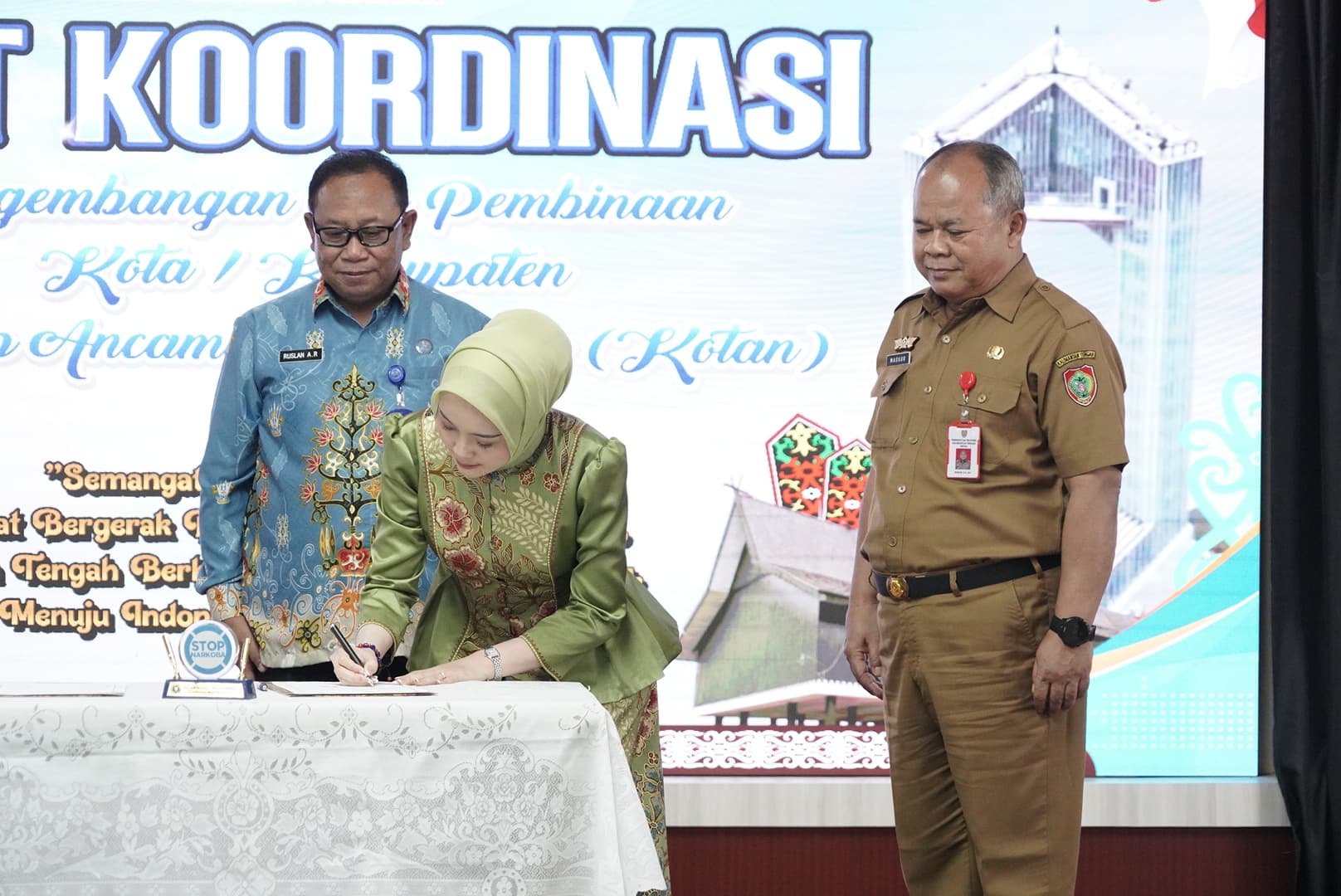 Plh Asisten Pemkesra Maskur Buka Rakor Pengembangan dan Pembinaan Kota / Kabupaten Tanggap Ancaman Narkotika