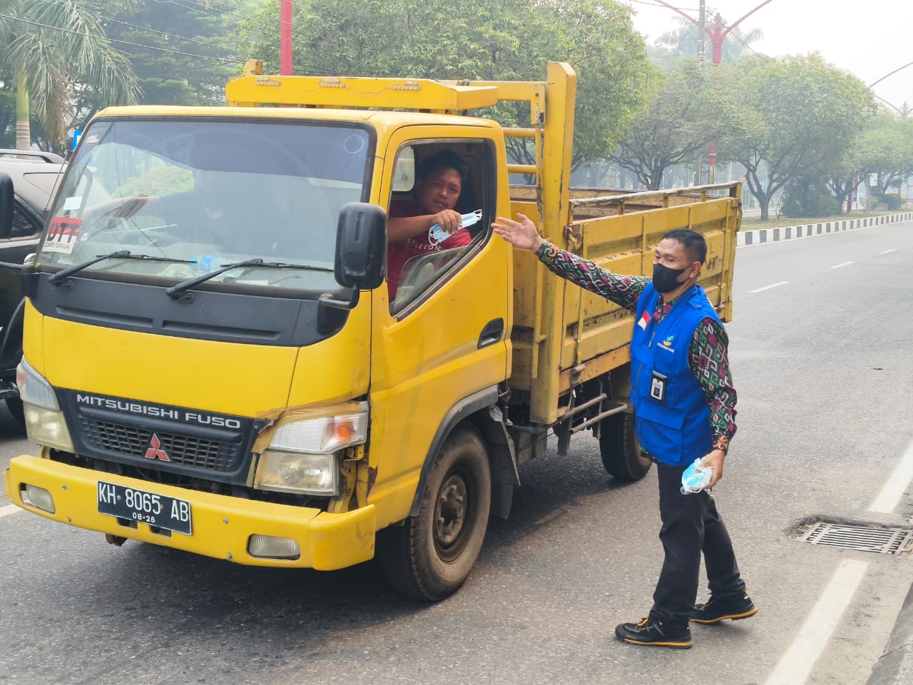 Dinas Sosial Prov. Kalteng Bagikan Masker Gratis