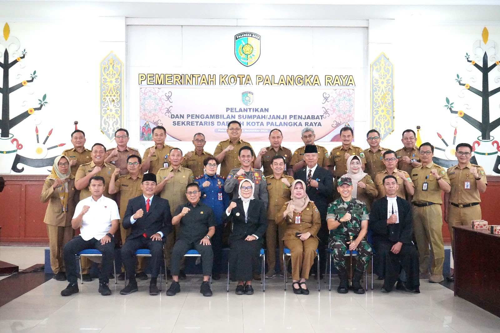 Kepala BKD Lisda Arriyana Hadiri Pelantikan Pj Sekda Kota Palangka Raya