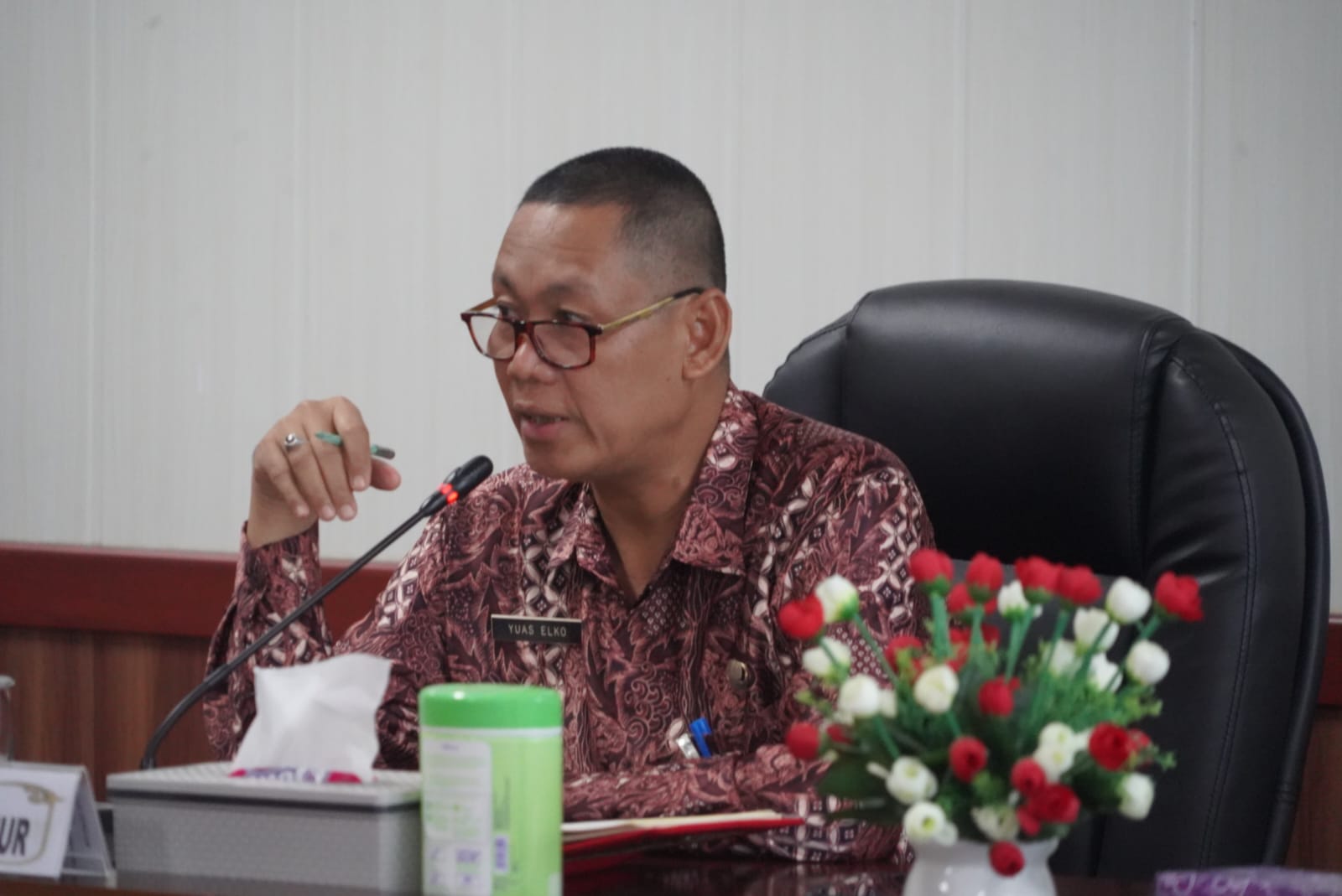 Sahli Yuas Elko Pimpin Rapat Persiapan Evaluasi Kinerja TPID Dan Pertumbuhan Ekonomi Kalteng