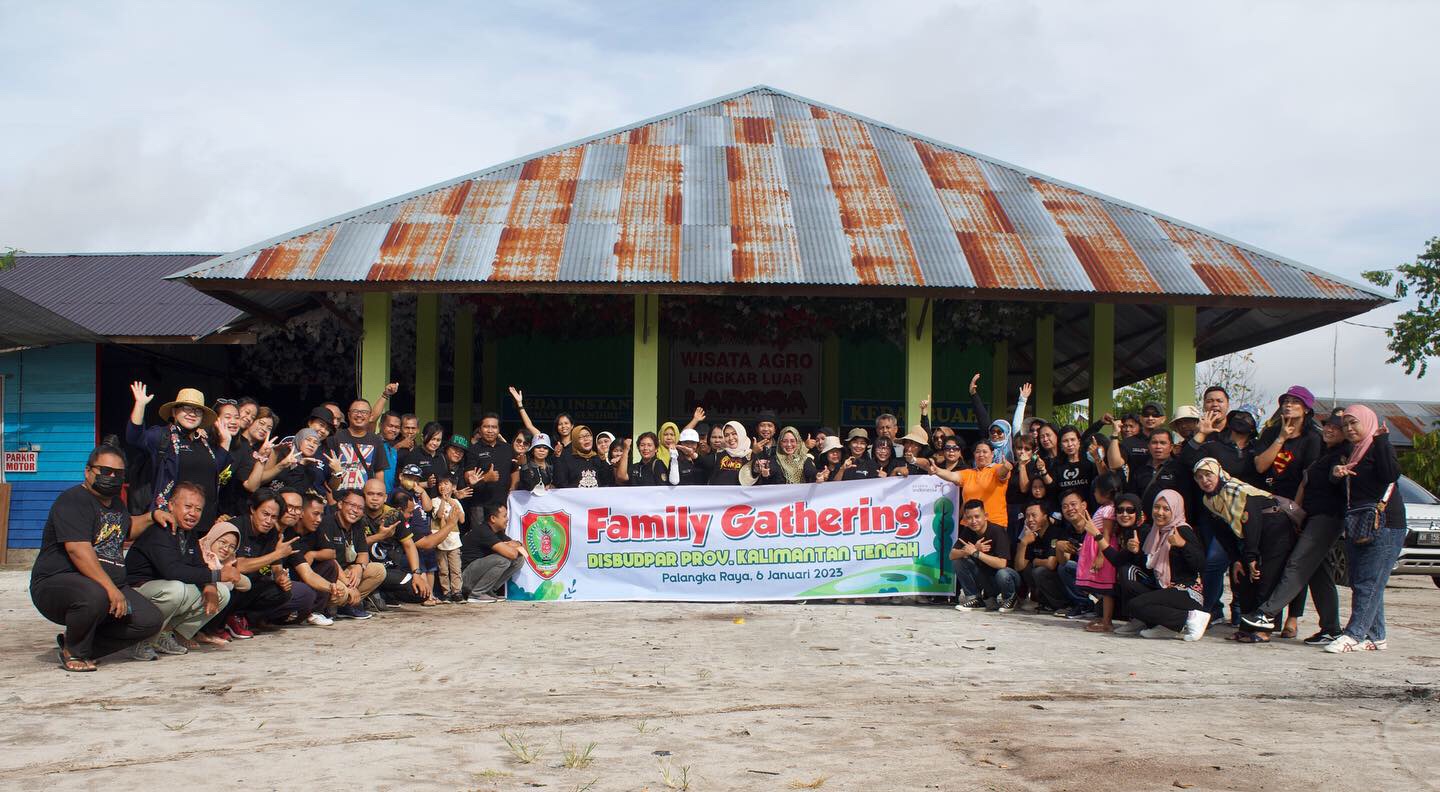 Disbudpar Kalteng Adakan Acara Family Gathering Di Agrowisata Larosa