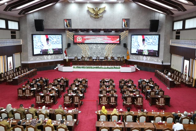 Wagub Edy Pratowo Hadiri Rapur ke-9 Penutupan Masa Persidangan Pertama Tahun Sidang 2024 Sekaligus Rapur ke-1 Pembukaan Masa Persidangan Kedua Tahun Sidang 2025 DPRD Prov. Kalteng