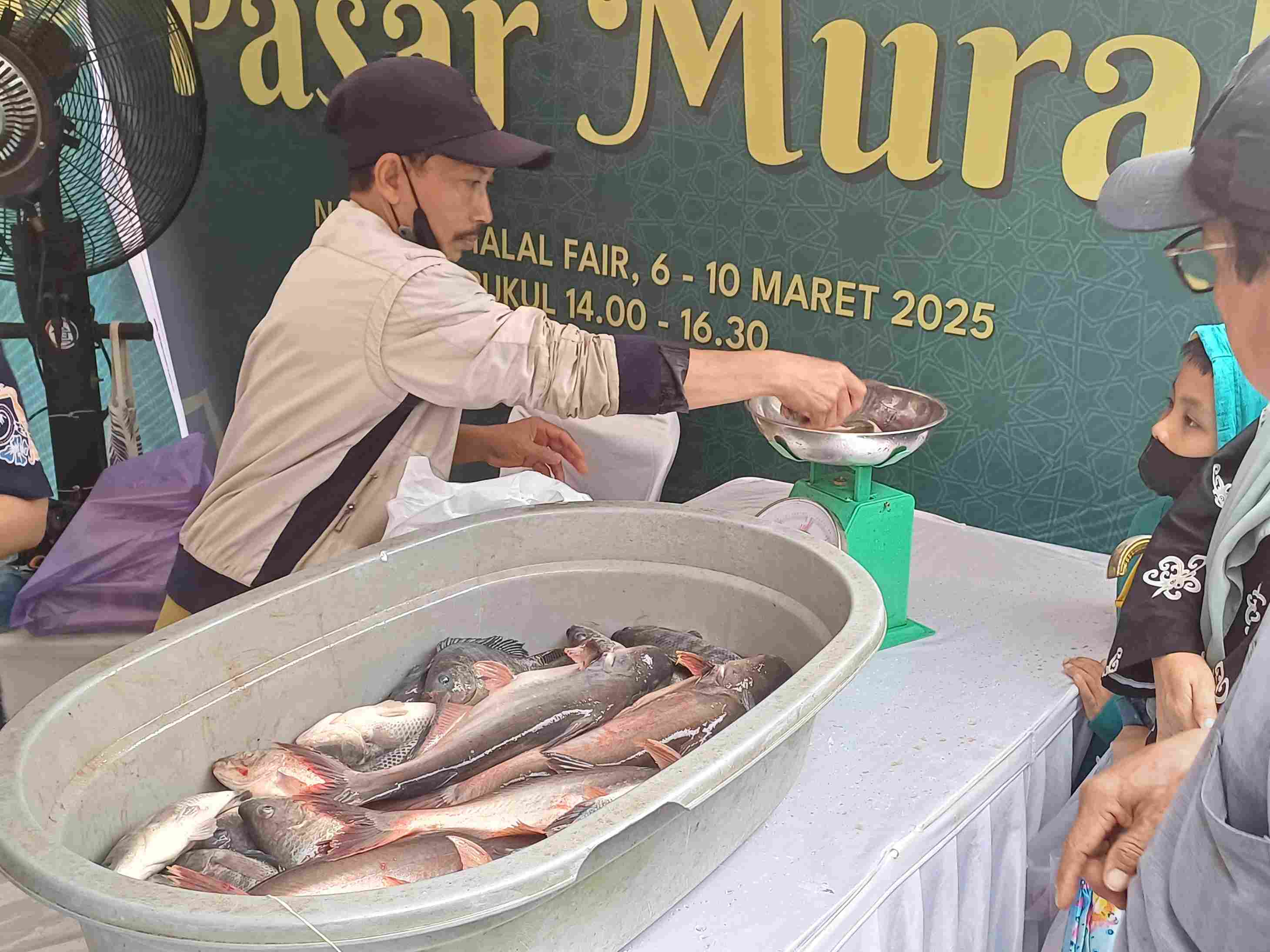 Dislutkan Prov. Kalteng Dukung Program Makan Ikan Bergizi dengan Fasilitasi Kelompok Pembudidaya Ikan Dalam Penyediaan Ikan Segar