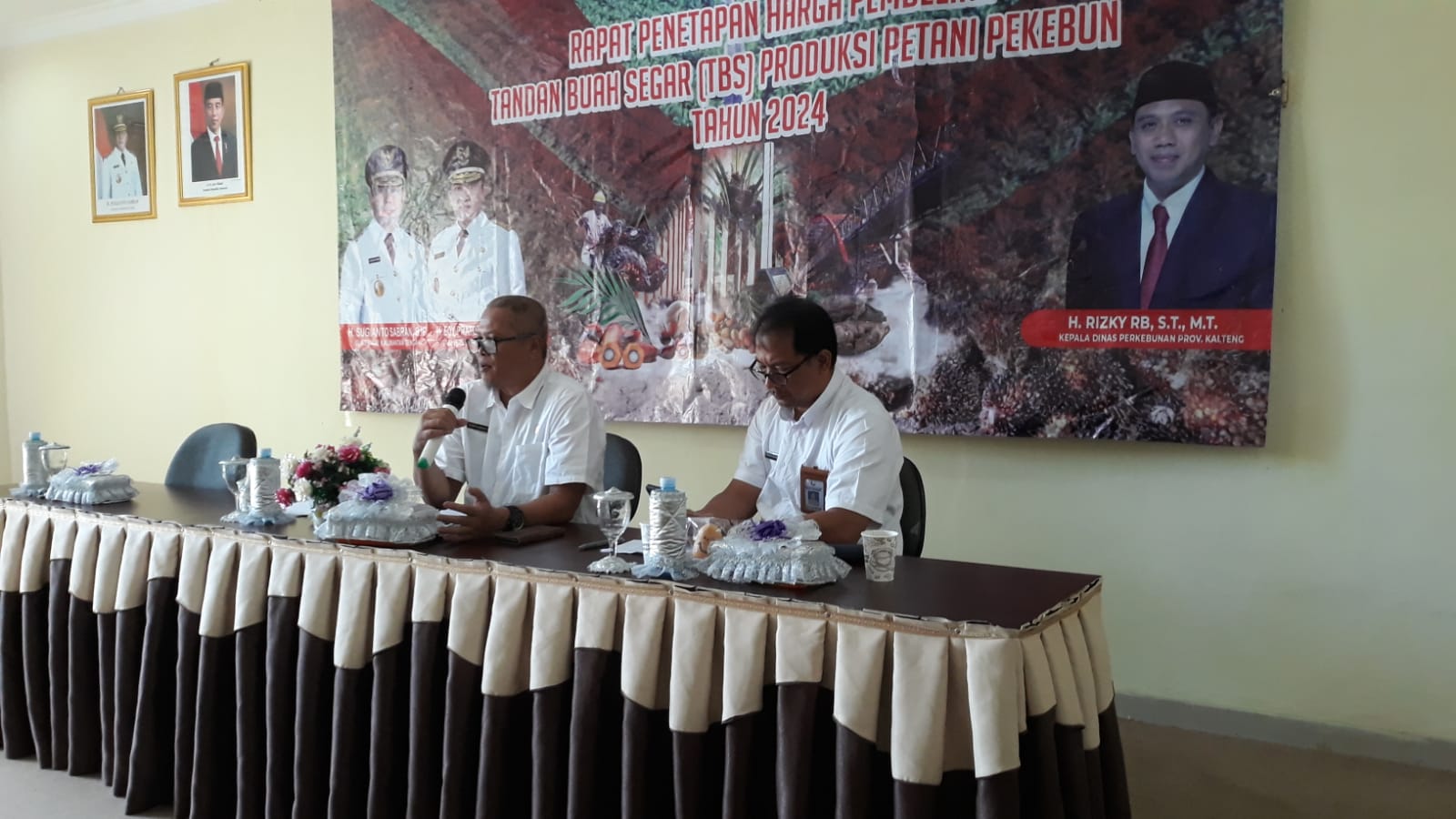 Pemprov Kalteng Melalui Dinas Perkebunan  Gelar Rapat Penetapan Harga TBS Kelapa Sawit Produksi Pekebun, untuk Menetapkan Harga Periode II Bulan Mei 2024