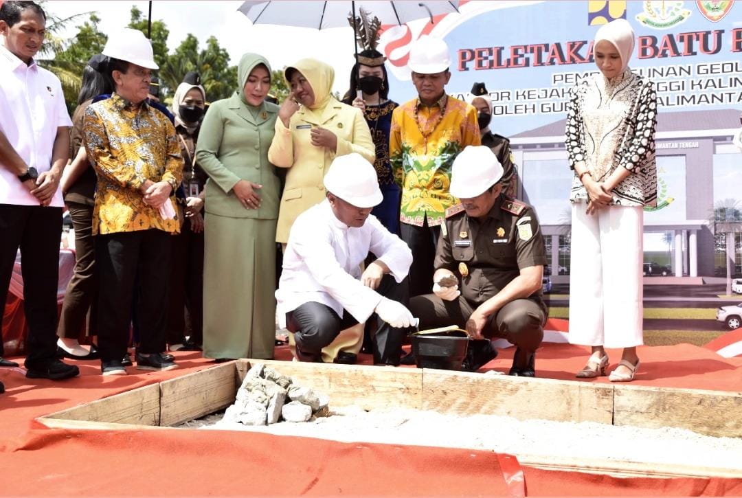 Gubernur Kalteng Lakukan Peletakan Batu Pertama Pembangunan Gedung Kantor Kejati Kalteng