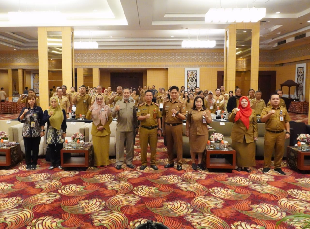 Sahli Suhaemi Buka Bimtek Administrasi Kepegawaian