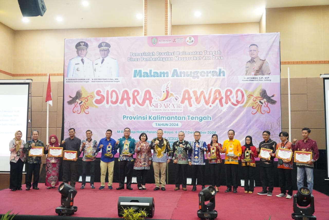 Kepala Dinas PMD Prov. Kalteng Aryawan Hadiri Malam Penganugerahan SIDARA Award