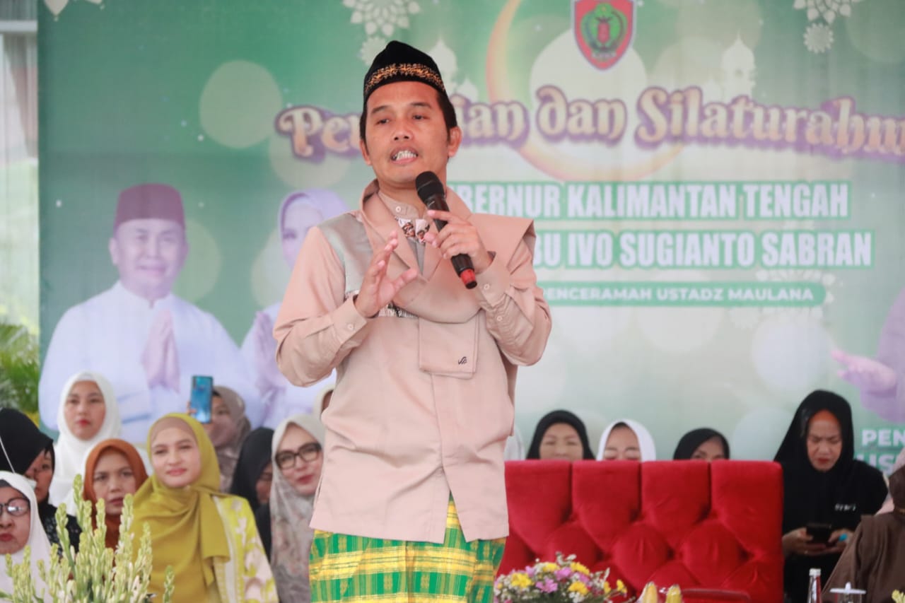 Gubernur Kalteng dan Istri Gelar Pengajian dengan Penceramah Ustadz Maulana