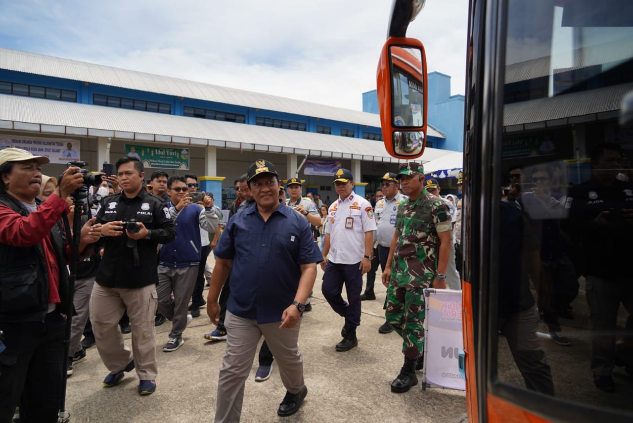 Wagub Kalteng Lepas Program Mudik Gratis Masa Angkutan Lebaran 1445 H