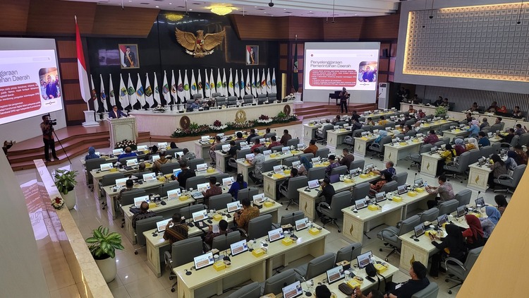 Ketua DPRD dan Sekretaris DPRD Prov. Kalteng Hadiri Musyawarah Nasional I ADPSI dan ASDPSI