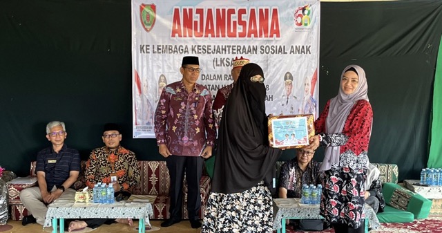 Kepala BPSDM Prov Kalteng Hadir Dalam Anjangsana ke LKSA
