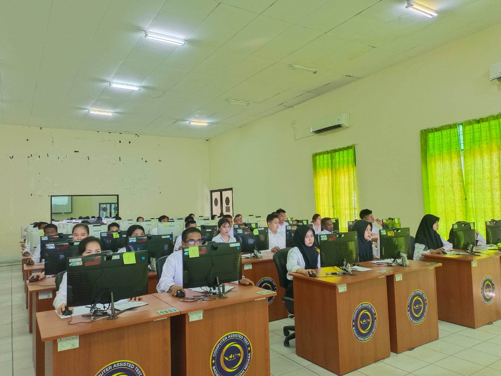 BKD Prov. Kalteng Sukses Gelar Seleksi CAT Pegawai Pemerintah dengan Perjanjian Kerja Tahap 2 Tahun 2025
