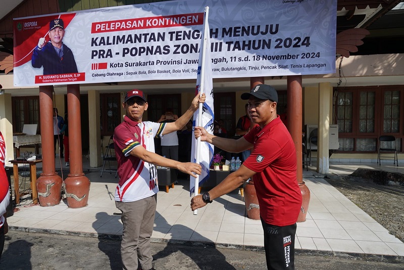 Kadispora Prov. Kalteng Lepas Kontingen Kalteng Menuju Pra POPNAS Zona III Tahun 2024