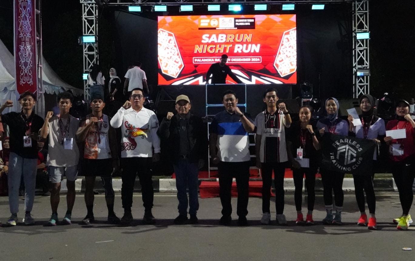 Gubernur Kalteng Sugianto Sabran Hadiri Sabrun Night Run 5K di Bundaran Besar