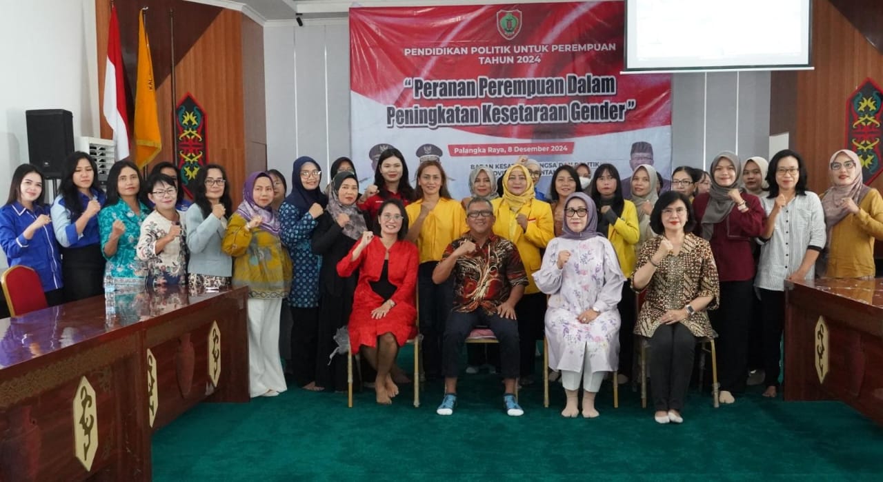 Plt Sekda Prov Kalteng M. Katma F. Dirun Buka Kegiatan Pendidikan Politik Untuk Perempuan
